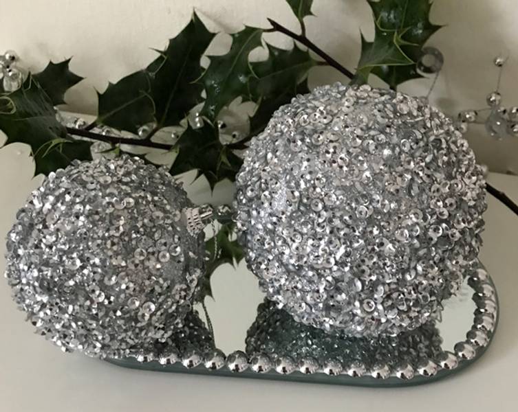 Julekule 6 pk. grå liten med sølvglitter, fra Borg.